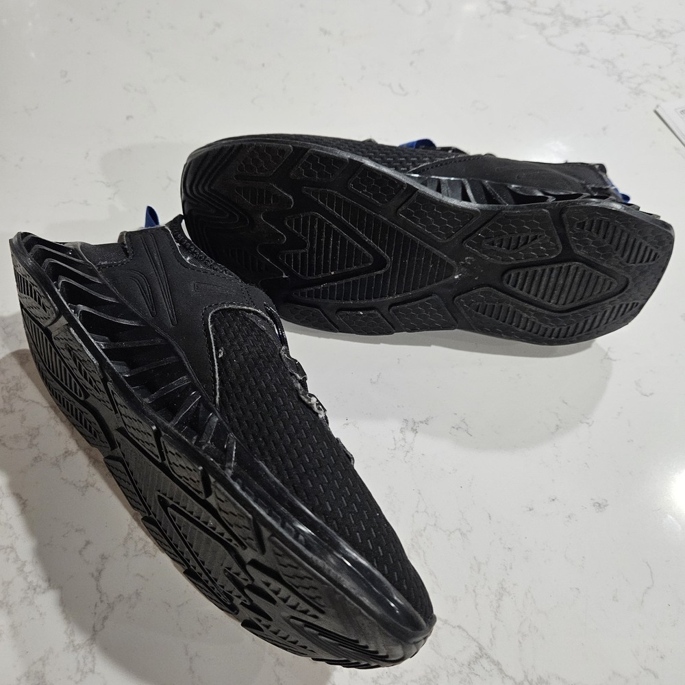 Nautica Men's Black Sneakers with Blue Pull Tabs Size 5 - Picture 4 of 4